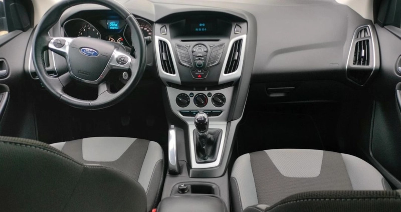 Ford Focus cena 22900 przebieg: 184300, rok produkcji 2013 z Staszów małe 56